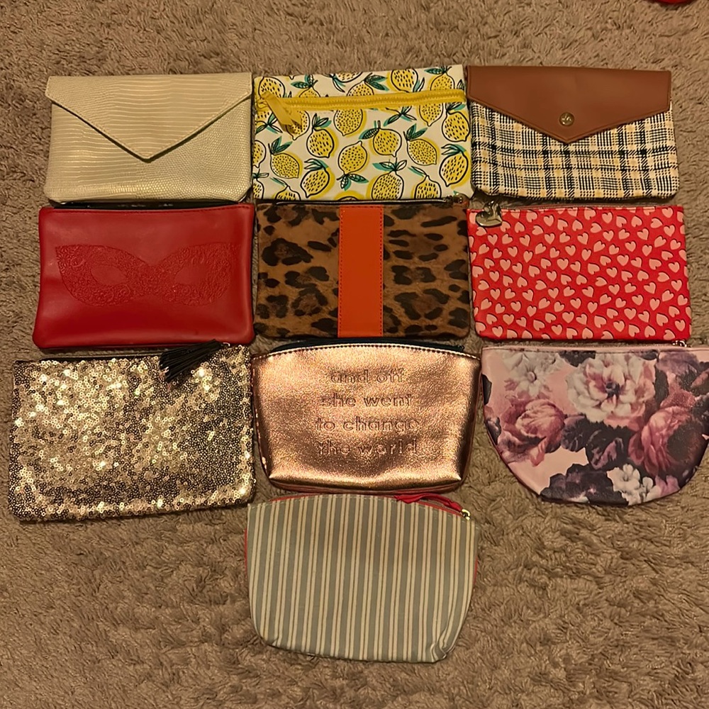 Ten Ipsy makeup bags